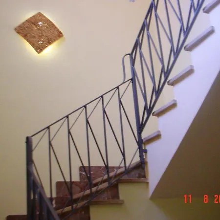 4 Bedrooms House With Sea View And Enclosed Garden At Riposto 1 Km Away From The Beach *